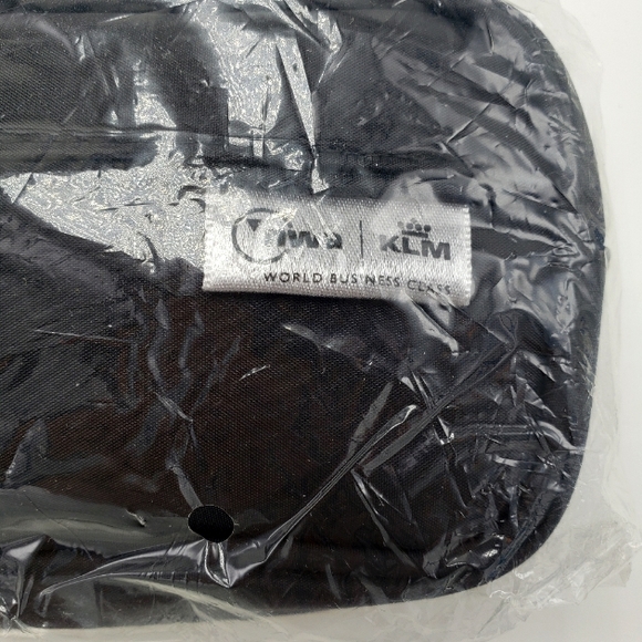 NWA KLM Airlines World Business Class Amenities Kit Toiletry Bag Shaving - Picture 2 of 6